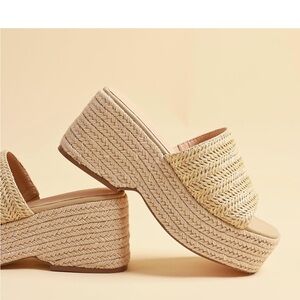 Women's Beige Platform Sandals